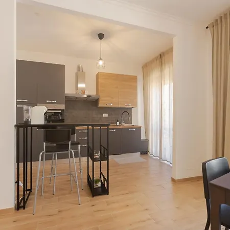 Apartmán Moderno E Comodo A 2 Min Dalla Metro Lucio Sestio *