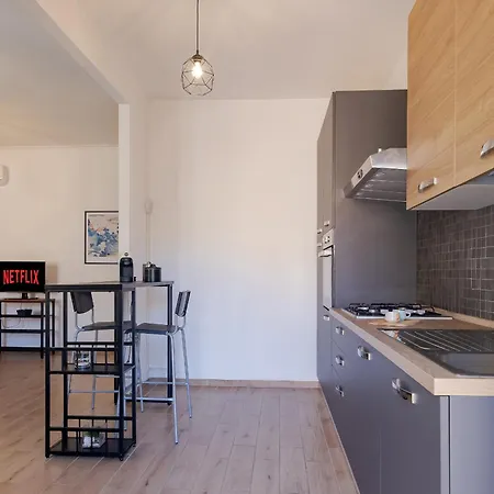 Appartement Moderno E Comodo A 2 Min Dalla Metro Lucio Sestio *