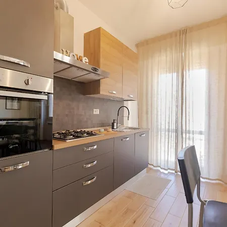 Moderno E Comodo A 2 Min Dalla Metro Lucio Sestio *