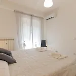 Moderno E Comodo A 2 Min Dalla Metro Lucio Sestio